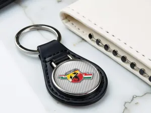 Fiat Abarth Schlüsselanhänger Stilvoll Leder Premium Haptik